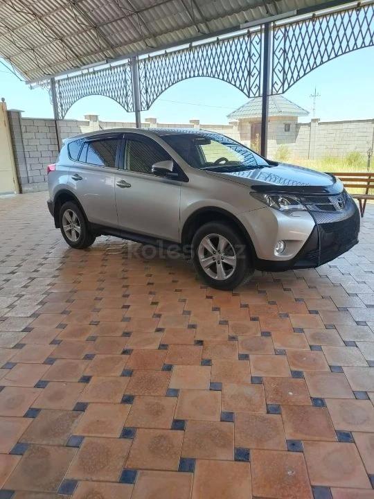 Toyota RAV4 2013 г.