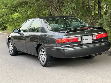 Toyota Camry 2000 года за 4 000 000 тг. в Астана – фото 4