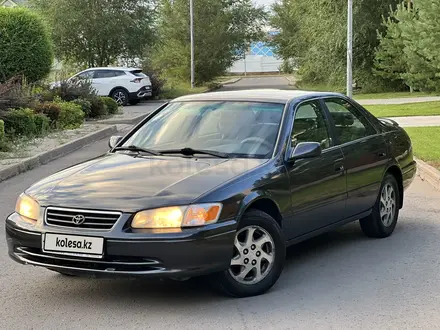 Toyota Camry 2000 года за 4 000 000 тг. в Астана – фото 39