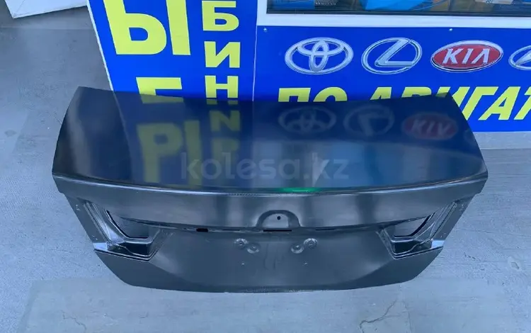Крышка багажника на ТОЙОТА КАМРИ 50 за 220 000 тг. в Алматы