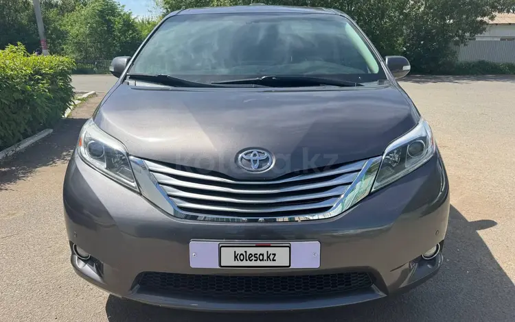 Toyota Sienna 2016 годаүшін10 900 000 тг. в Уральск