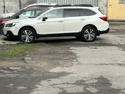 Subaru Outback 2018 года за 11 800 000 тг. в Алматы – фото 2