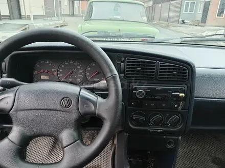 Volkswagen Passat 1993 года за 1 000 000 тг. в Семей