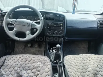 Volkswagen Passat 1993 года за 1 000 000 тг. в Семей – фото 7