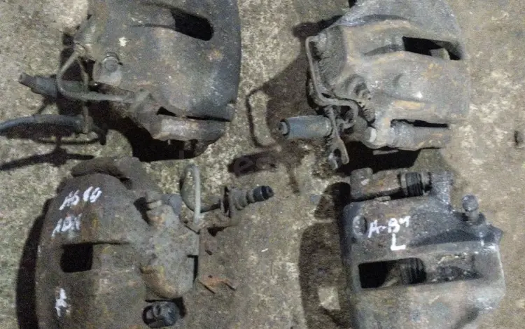 Суппорта переднии за 7 000 тг. в Астана