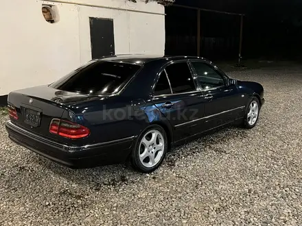 Mercedes-Benz E 320 1996 года за 3 300 000 тг. в Тараз – фото 12