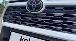 Toyota RAV4 2020 года за 18 300 000 тг. в Алматы – фото 5