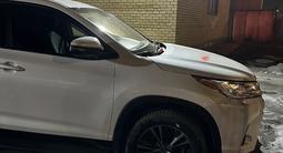 Toyota Highlander 2019 года за 16 500 000 тг. в Семей – фото 4