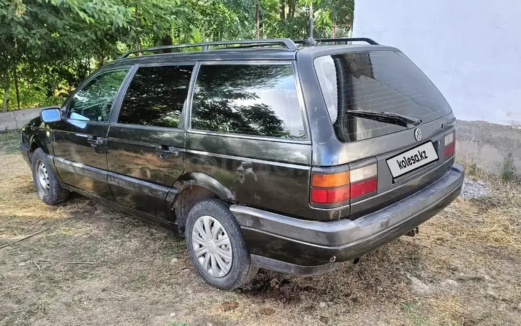 Volkswagen Passat 1992 годаfor1 200 000 тг. в Шымкент