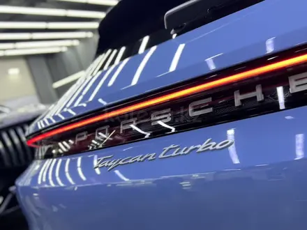 Porsche Taycan 2022 года за 59 900 000 тг. в Алматы – фото 4