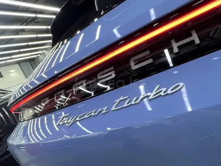 Porsche Taycan 2022 года за 59 900 000 тг. в Алматы – фото 9