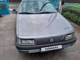 Volkswagen Passat 1990 годаүшін1 700 000 тг. в Астана – фото 2