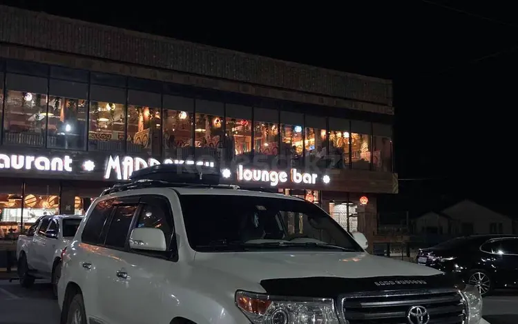 Toyota Land Cruiser 2012 года за 23 000 000 тг. в Актобе