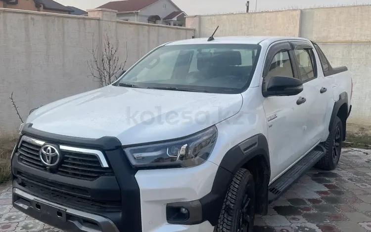 Toyota Hilux 2023 года за 24 500 000 тг. в Актау