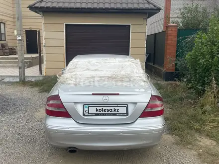 Mercedes-Benz E 320 2002 года за 4 000 000 тг. в Актобе – фото 4