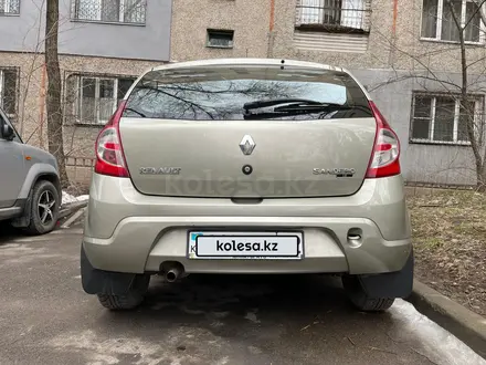 Renault Sandero 2013 года за 3 400 000 тг. в Алматы – фото 13