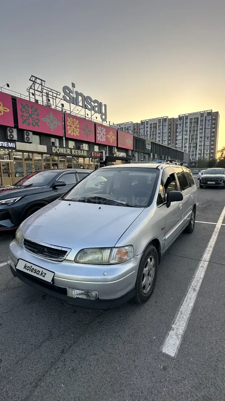 Хонда Shuttle, 2000