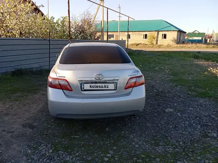 Toyota Camry 2010 года за 7 500 000 тг. в Зайсан – фото 2