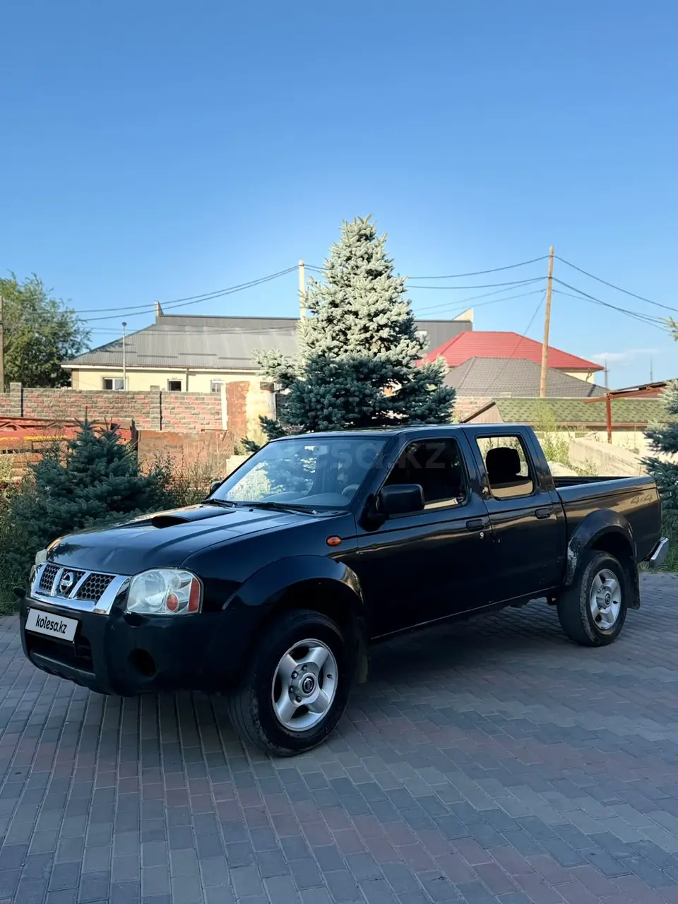 Nissan NP300, 2010