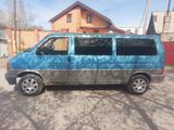 Volkswagen Caravelle 1994 года за 2 900 000 тг. в Караганда