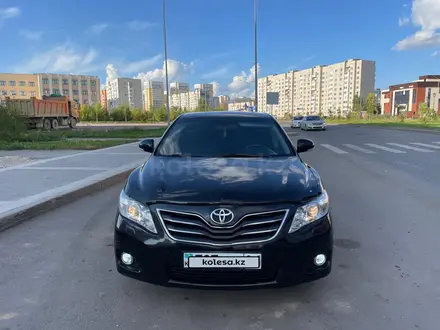 Toyota Camry 2010 года за 7 300 000 тг. в Астана – фото 2