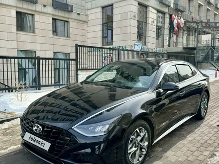 Hyundai Sonata 2021 года за 12 200 000 тг. в Алматы