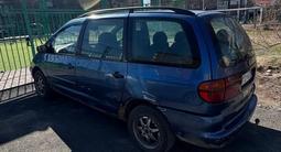 Volkswagen Sharan 1995 года за 1 000 000 тг. в Караганда – фото 2