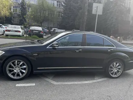 Mercedes-Benz S 550 2005 года за 7 000 000 тг. в Алматы – фото 2