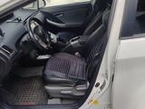Toyota Prius 2015 года за 6 500 000 тг. в Алматы – фото 5