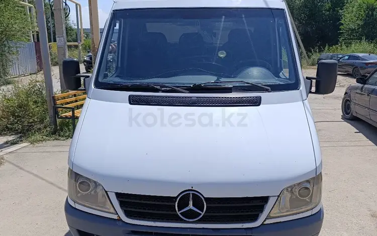 Mercedes-Benz Sprinter 2004 годаfor7 500 000 тг. в Алматы