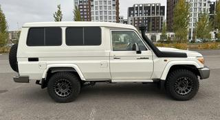 Toyota Land Cruiser 2023 года за 29 999 999 тг. в Астана