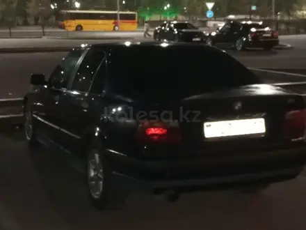 BMW 318 1993 года за 1 450 000 тг. в Астана – фото 2