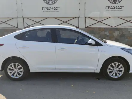 Hyundai Accent 2022 года за 9 000 000 тг. в Костанай – фото 3