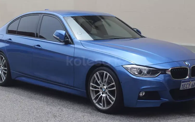 Стекло ФАРЫ BMW 3 Series f30 f31 (2011 — 2016 Г. В.) за 26 700 тг. в Алматы