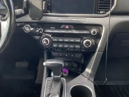 Kia Sportage 2021 года за 9 500 000 тг. в Алматы – фото 11