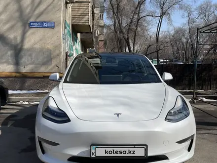 Tesla Model 3 2020 года за 10 900 000 тг. в Алматы – фото 2