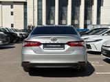Toyota Camry Prestige 2021 годаүшін13 350 000 тг. в Астана – фото 4