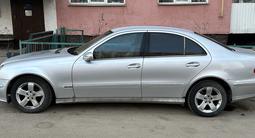 Mercedes-Benz E 200 2005 годаүшін3 700 000 тг. в Алматы – фото 4