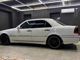 Mercedes-Benz C 240 1998 годаүшін4 000 000 тг. в Жанаозен – фото 3