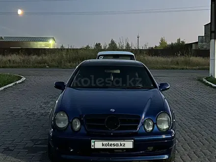 Mercedes-Benz CLK 230 1999 года за 2 400 000 тг. в Петропавловск – фото 2