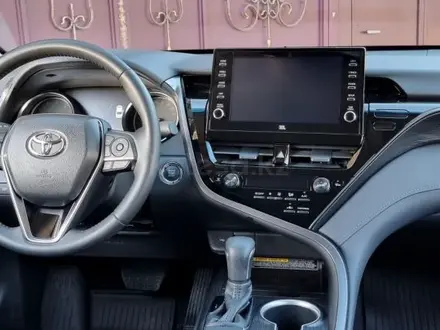 Toyota Camry 2021 года за 21 000 000 тг. в Шымкент – фото 5
