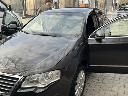 Volkswagen Passat 2006 года за 3 600 000 тг. в Алматы – фото 7