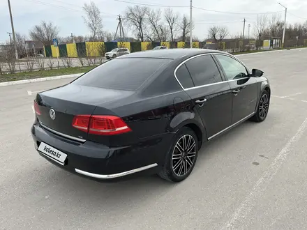 Volkswagen Passat 2011 года за 5 800 000 тг. в Костанай – фото 13