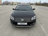 Volkswagen Passat 2011 года за 5 800 000 тг. в Костанай – фото 2