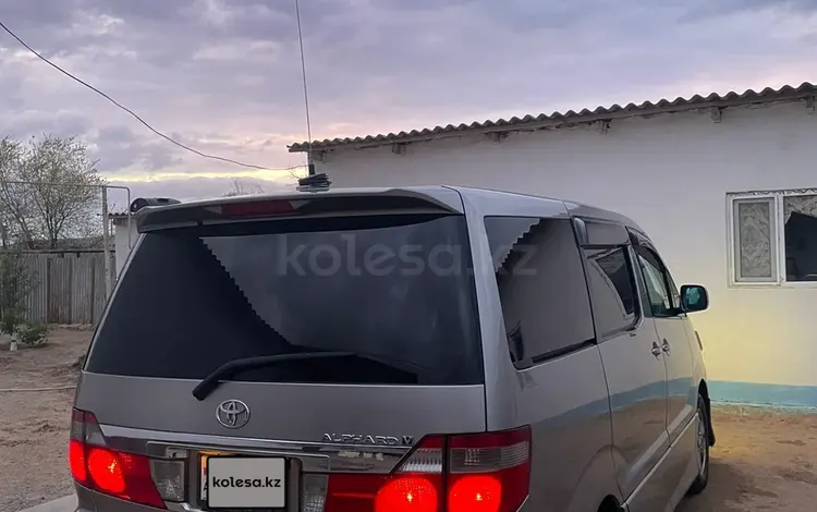 Toyota Alphard 2004 годаүшін4 500 000 тг. в Атырау