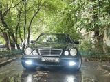 Mercedes-Benz E 320 2001 года за 3 500 000 тг. в Актау – фото 3