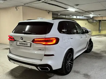 BMW X5 2018 года за 42 000 000 тг. в Семей – фото 3