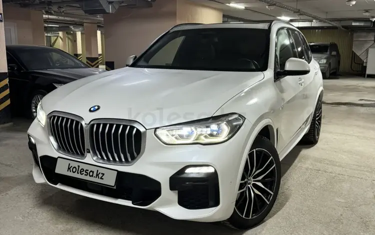 BMW X5 2018 года за 42 000 000 тг. в Семей