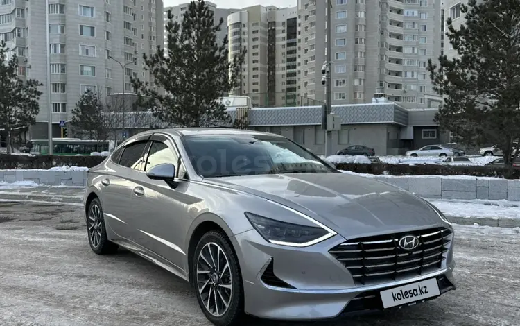 Hyundai Sonata 2021 годаүшін12 700 000 тг. в Астана