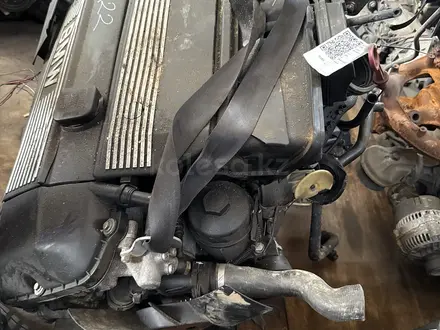 Двигатель мотор контрактный M54B30 306S3 3 литр БМВ BMW X5 за 650 000 тг. в Алматы – фото 2